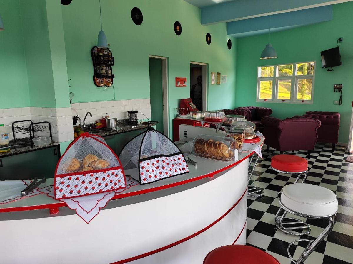 Casa Abacaxi, Vila Magica Буэну-Брандан Экстерьер фото